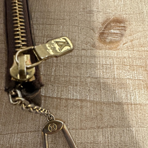 Louis Vuitton Brown Checkered Wallet - Picture 7 of 7